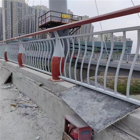 盛达金属 铝合金桥梁河道护栏 不锈钢复合管防撞栏杆 支持定制