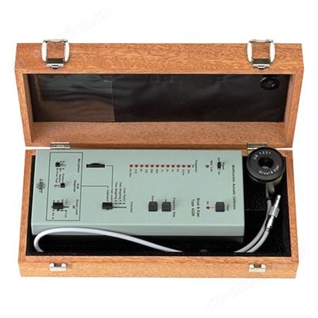 丹麦B&K声学校准器4226型准确稳定多功能校准仪器