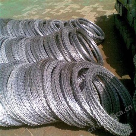刀片刺绳 刺笼 唯佳金属网 优质低碳钢丝 质量保障